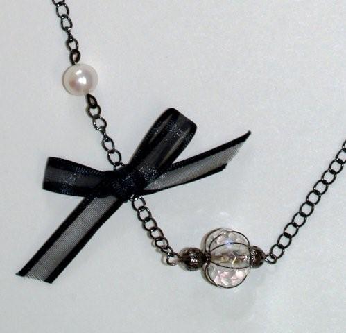 Bead and Bow Necklace