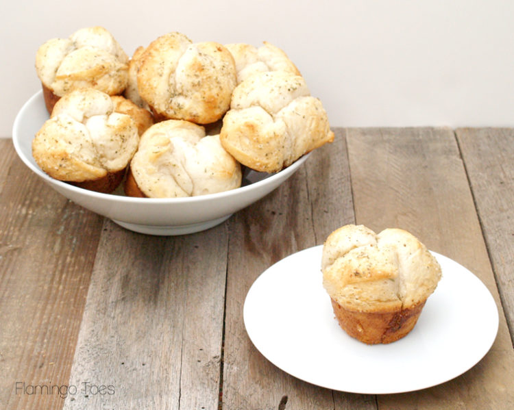 Parmesan Garlic & Herb Dinner Rolls