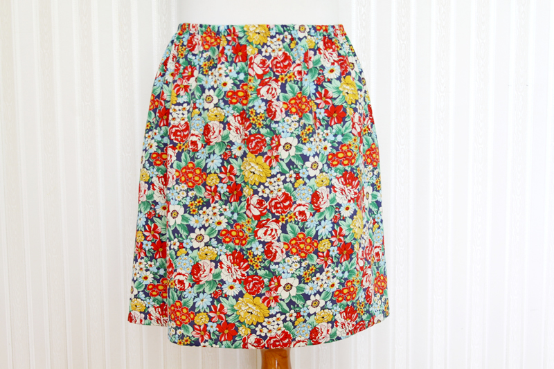 15 Minute DIY Skirt tutorial featured by top US sewing blog, Flamingo Toes