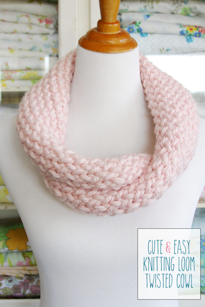 Cute and Easy Knitting Loom Cowl