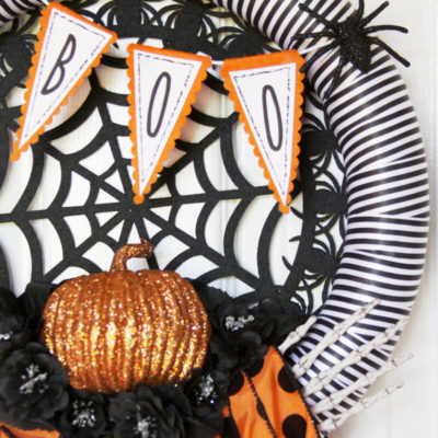 Boo! Spooky Spiders Halloween Wreath