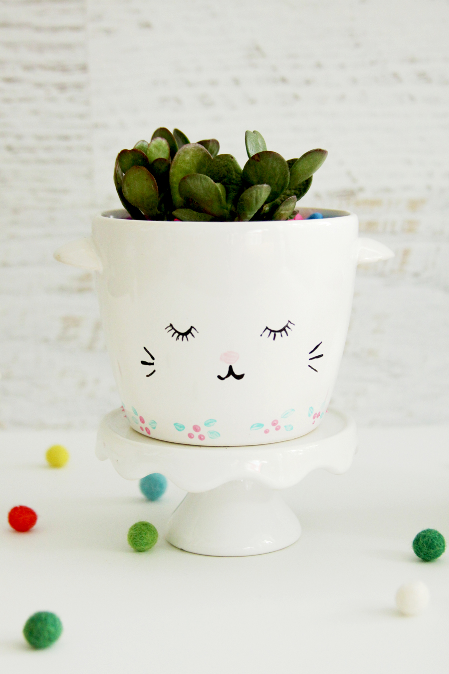 Sweet and Simple DIY Sleepy Kitten Planters