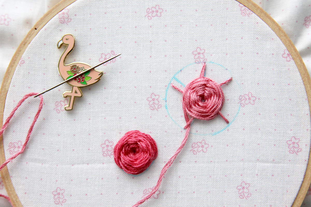 Wagon Wheel Stitch Tutorial featured by top US sewing blog, Flamingo Toes.
