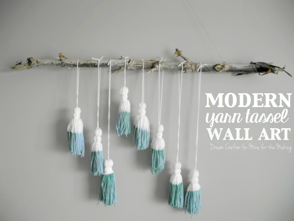 DIY Macrame with Yarn Wall Art featured by top US craft blog, Flamingo Toes.
