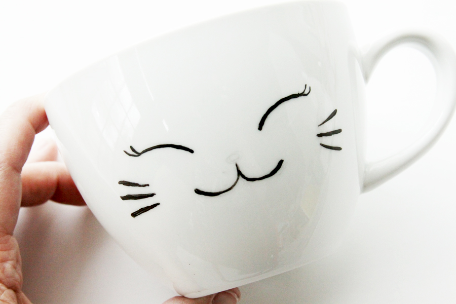 DIY Cat Mugs featured by top US craft blog, Flamingo Toes