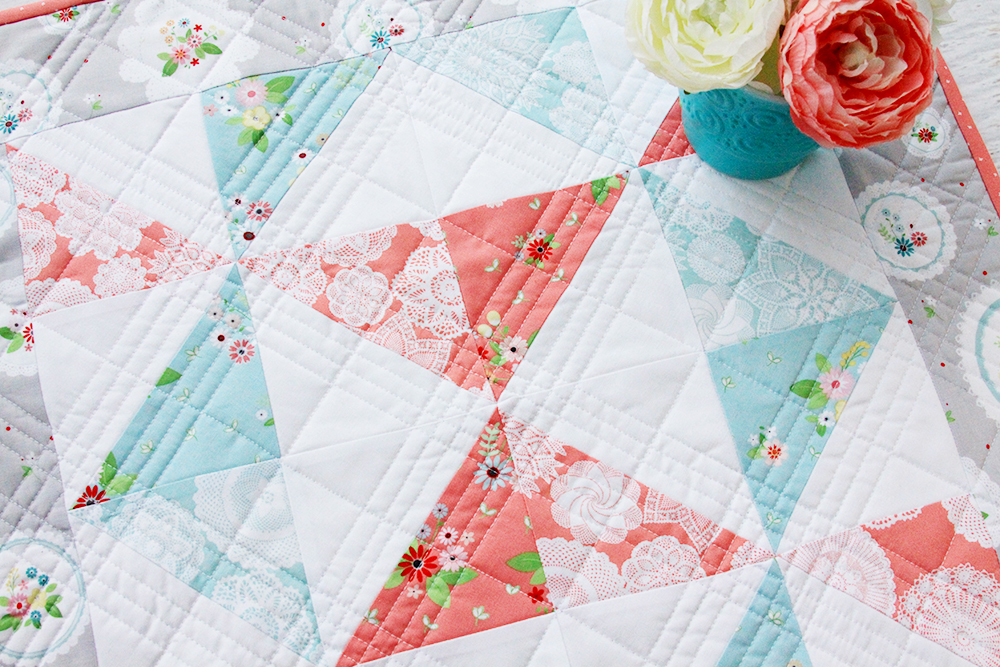 Vintage Paths Mini Quilt - Quick and Free Mini Quilt Pattern!