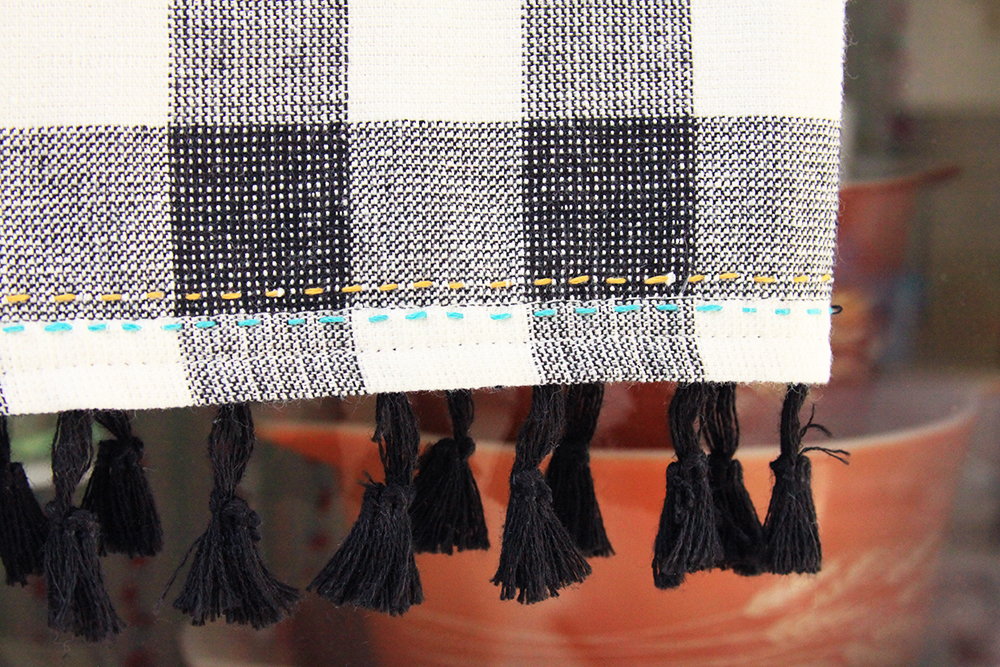 DIY Fall Dish Towel tutorial featured by top US sewing blog, Flamingo Toes.