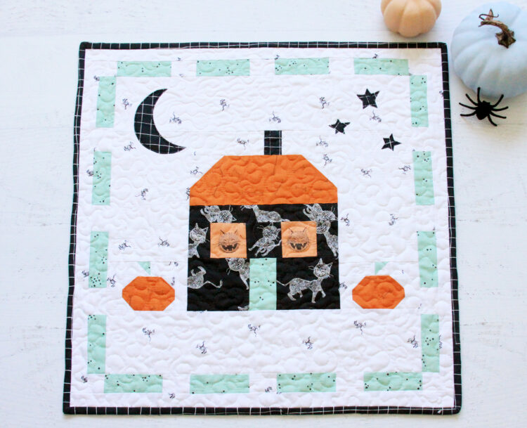 Scaredy Cat Manor Halloween Mini Quilt