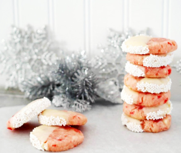 https://flamingotoes.com/wp-content/uploads/2020/07/Cherry-Almond-Shortbread-Cookies.jpg