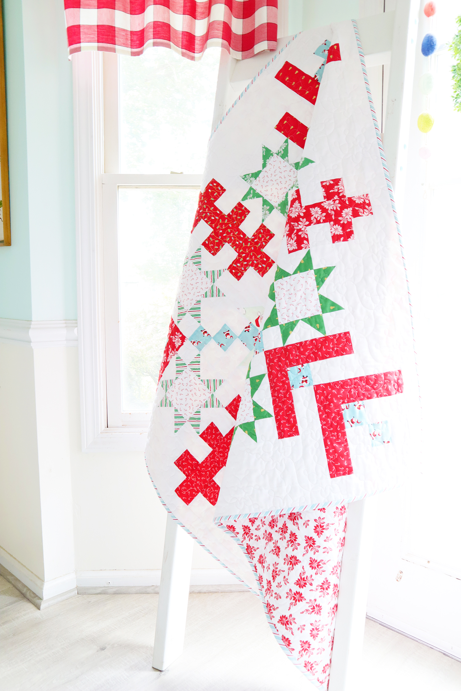 jelly-snowflake-mystery-quilt-finish-christmas-sew-along