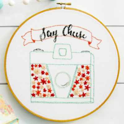 Embroidery Basics – Lazy Daisy Stitch