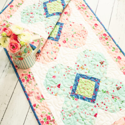 Flower Stand Table Runner – Pat Sloan Book Tour